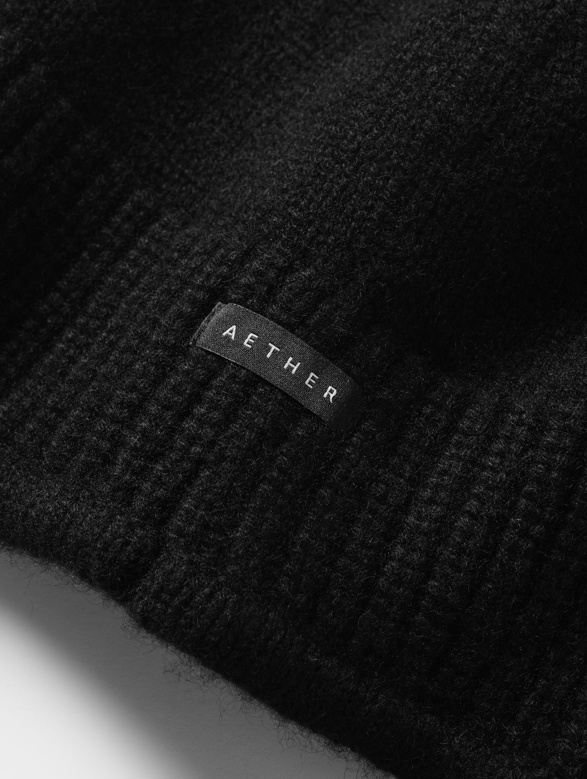 Castel Cashmere Beanie - Onyx Black