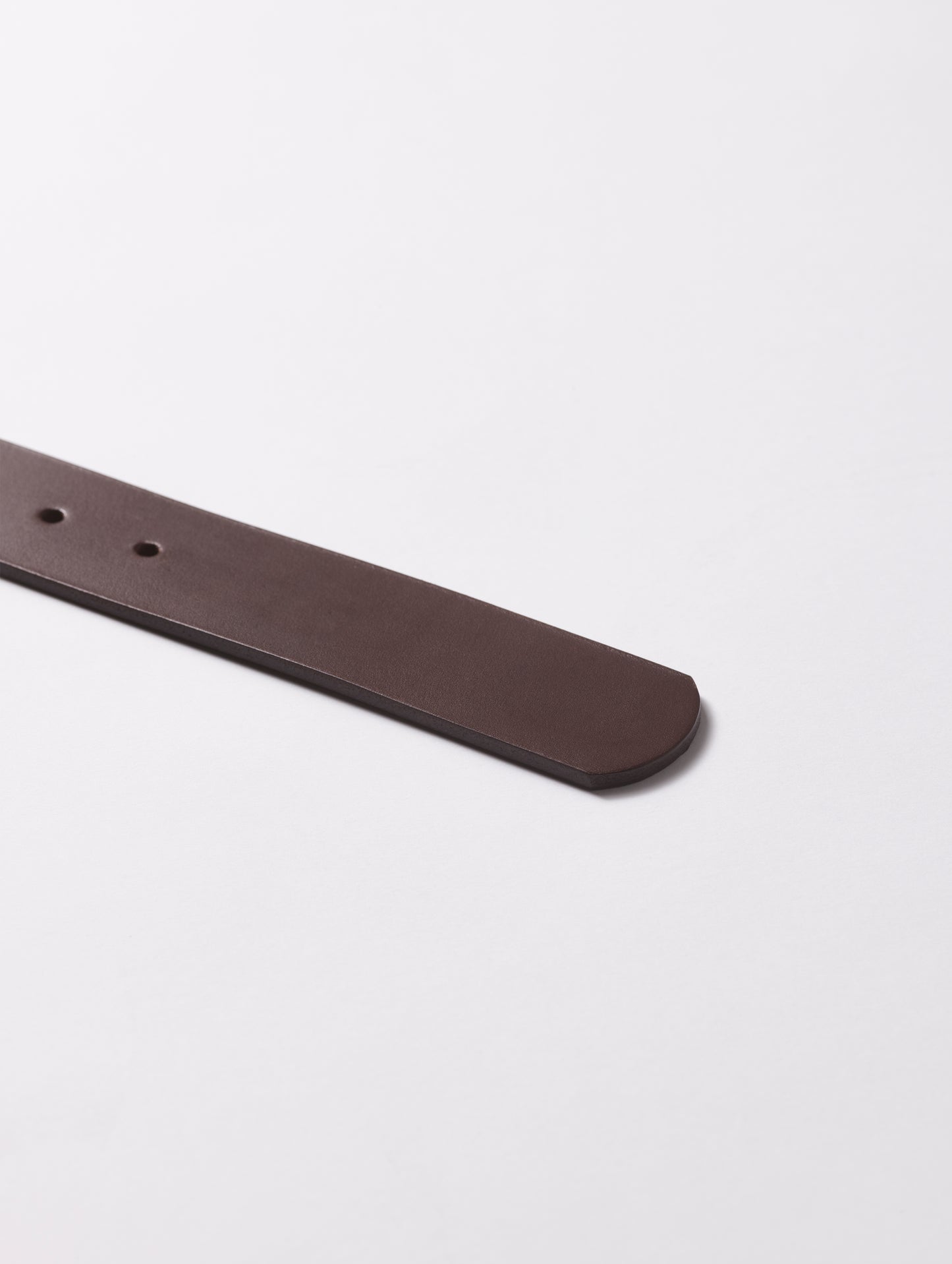 End tip of brown Canyon Leather Belt from AETHER Apparel