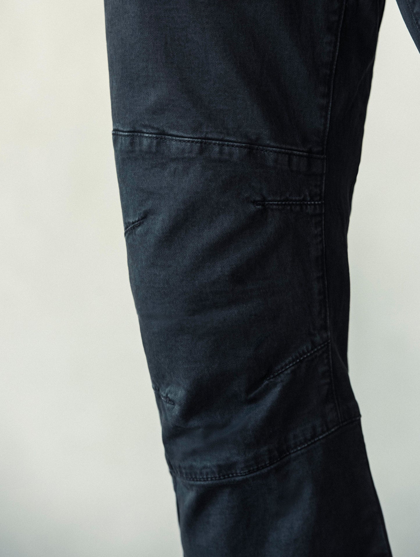 Gabriel Articulated Chino Stretch - Tarmac Black