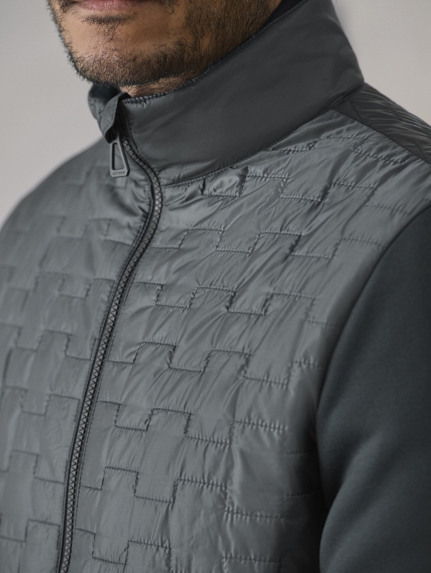 Hybrid Tech Full-Zip - Graphite