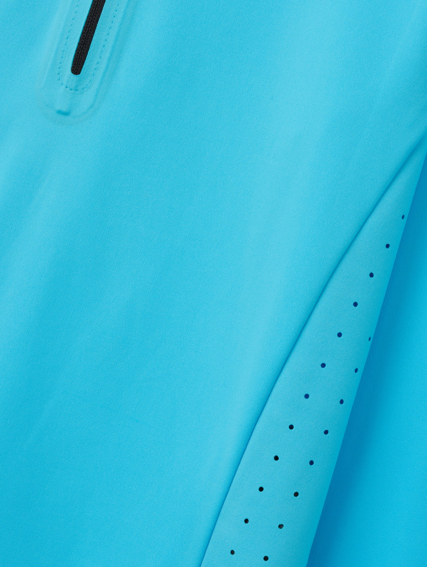 Closeup detailed view of the fabric on the Kora Sunproof Shirt in Sky Blue from AETHER Apparel.