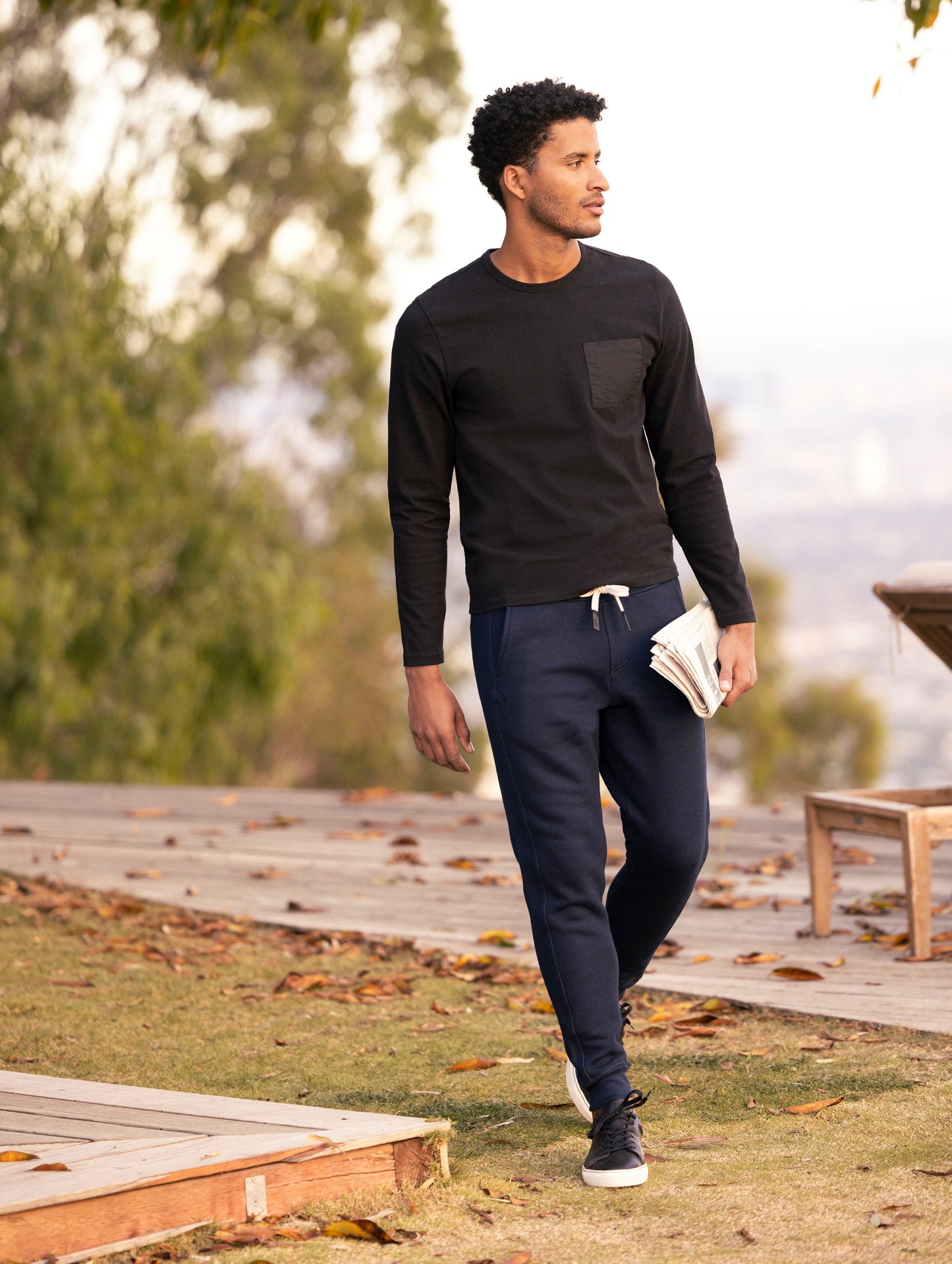 man wearing black long sleeve shirt