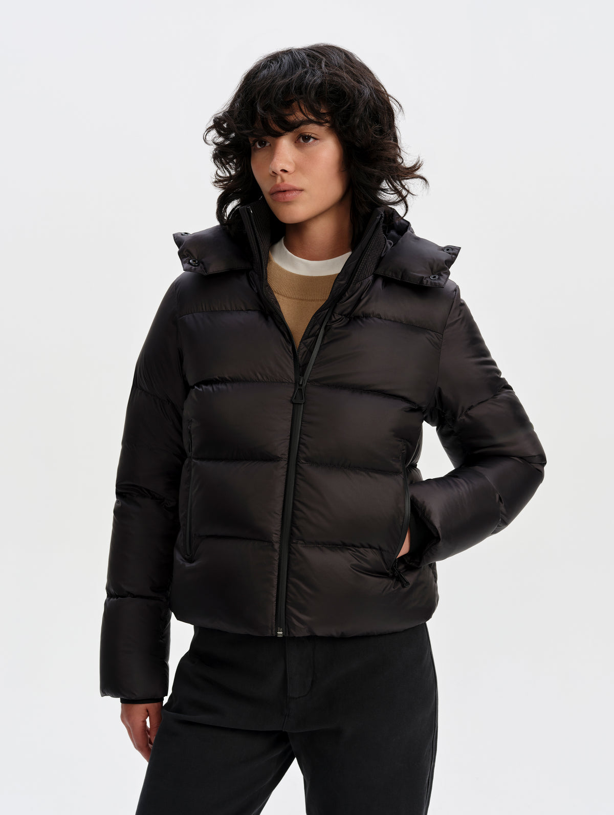 Aura Puffer Jacket - Onyx Black