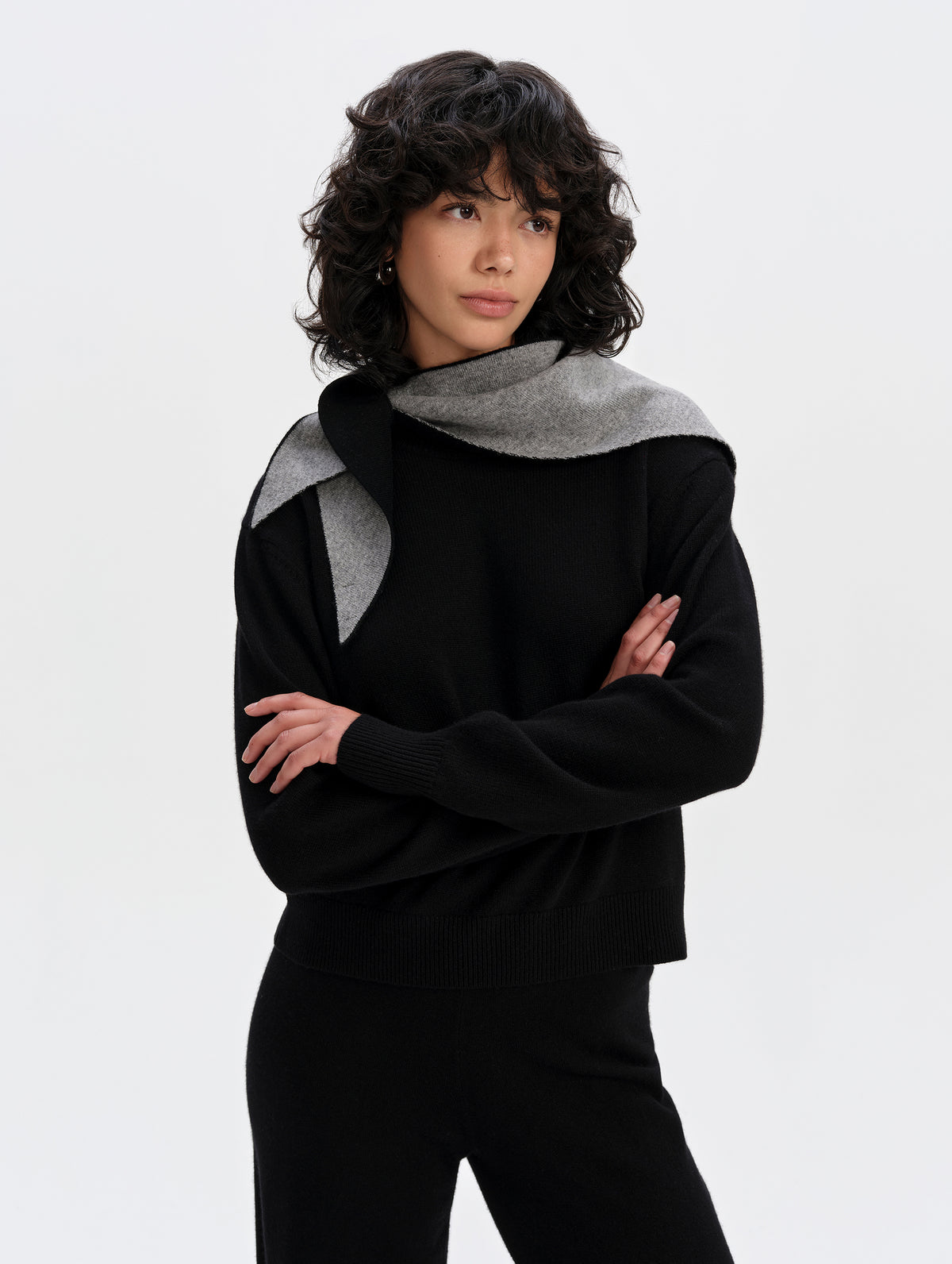 Karina Triangle Cashmere Scarf - Onyx Black