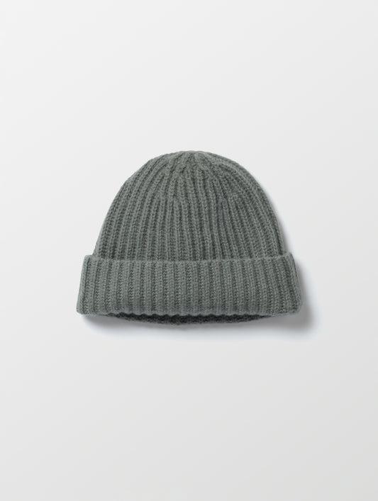 Flat lay of the Cashmere Hat in Gunmetal from AETHER Apparel. 