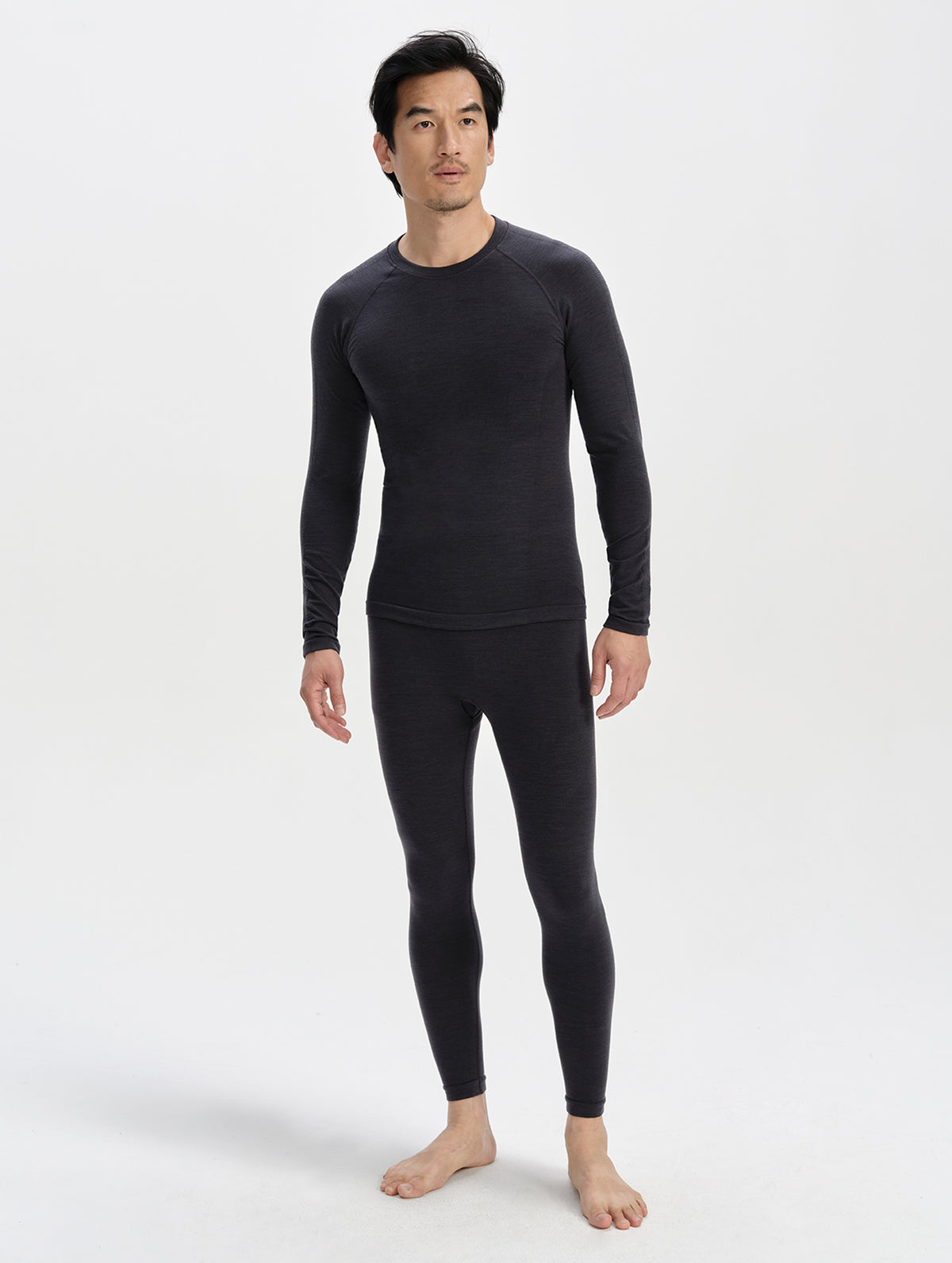 Alpine Seamless Base Layer Crew - Graphite