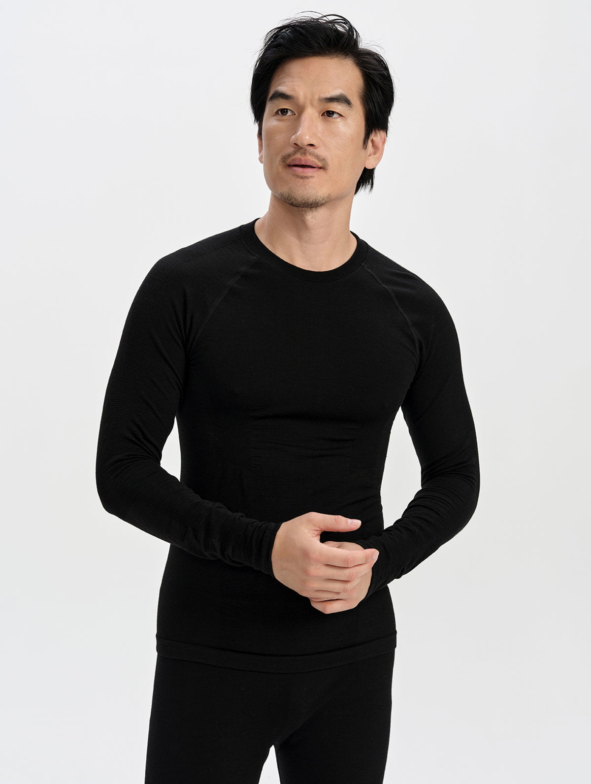Alpine Seamless Base Layer Crew - Onyx Black