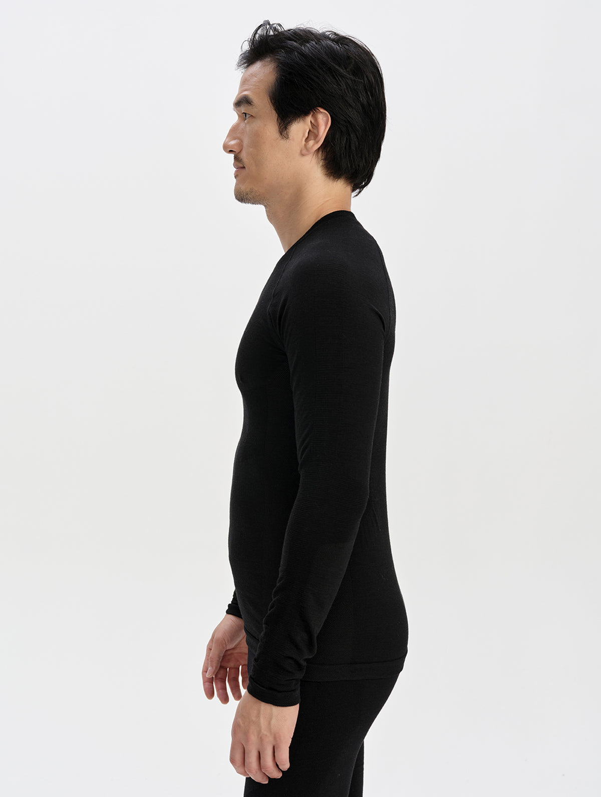 Alpine Seamless Base Layer Crew - Onyx Black