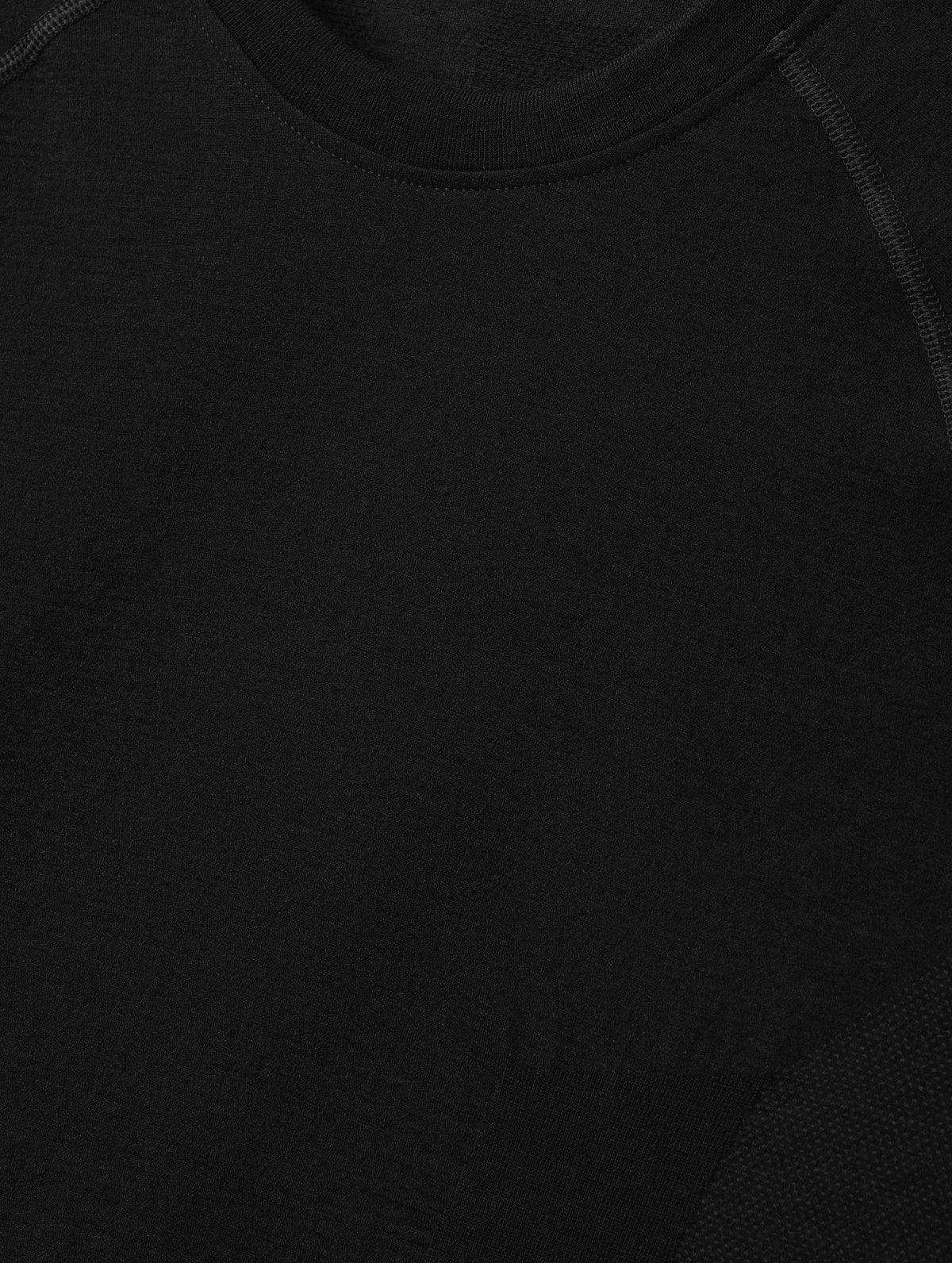 Alpine Seamless Base Layer Crew - Onyx Black
