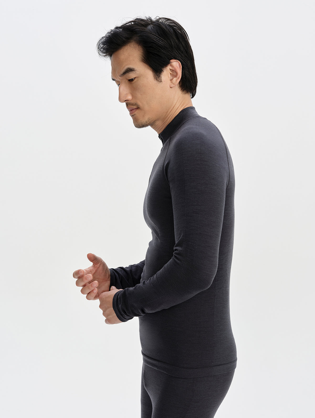 Alpine Half-Zip Seamless Base Layer - Graphite