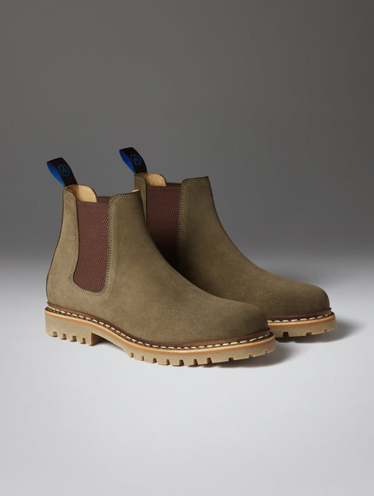 Front angled view of the Monroe Chelsea Boot in Dark Olive from AETHER Apparel.