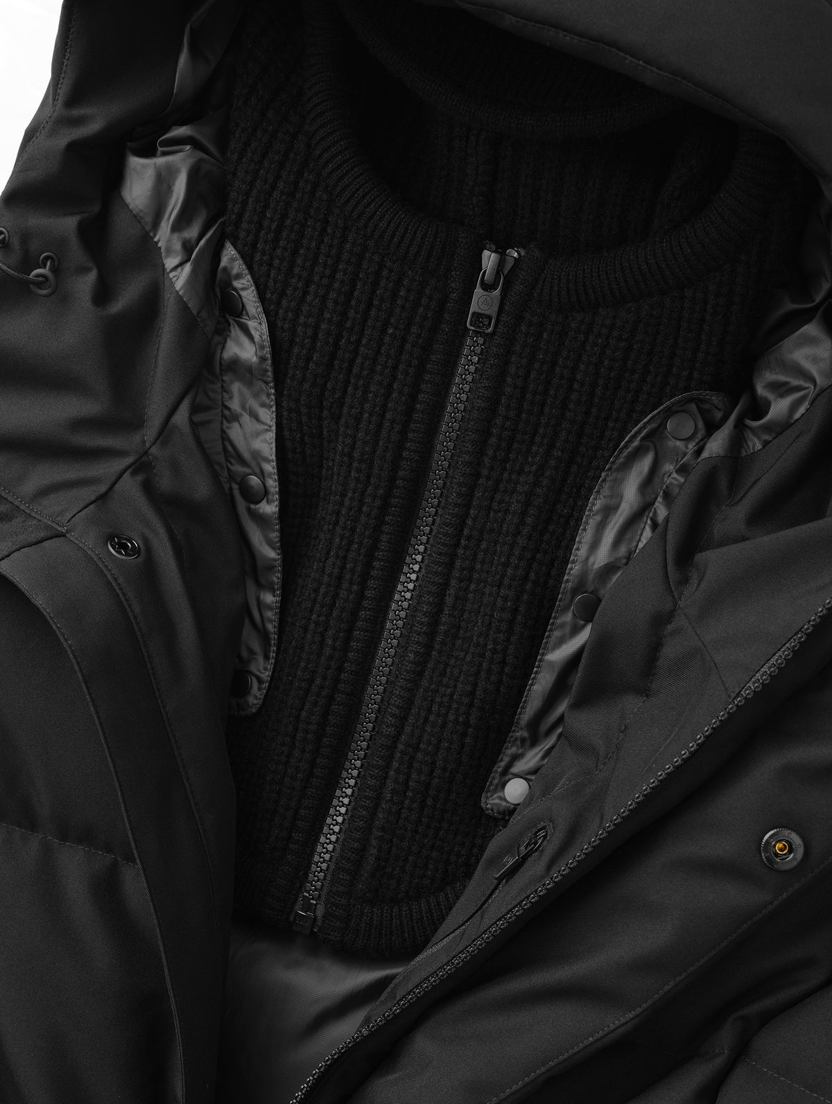 Aria Down Jacket - Onyx Black