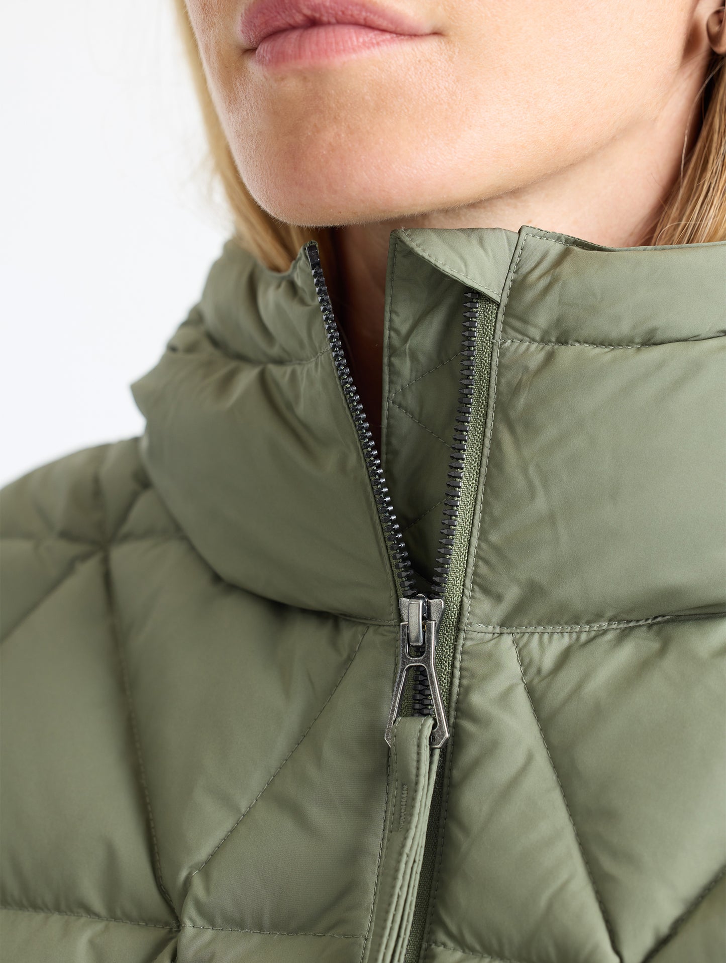 Closeup view of collar of Mailen Oversized Vest in Fern Green from AETHER Apparel.